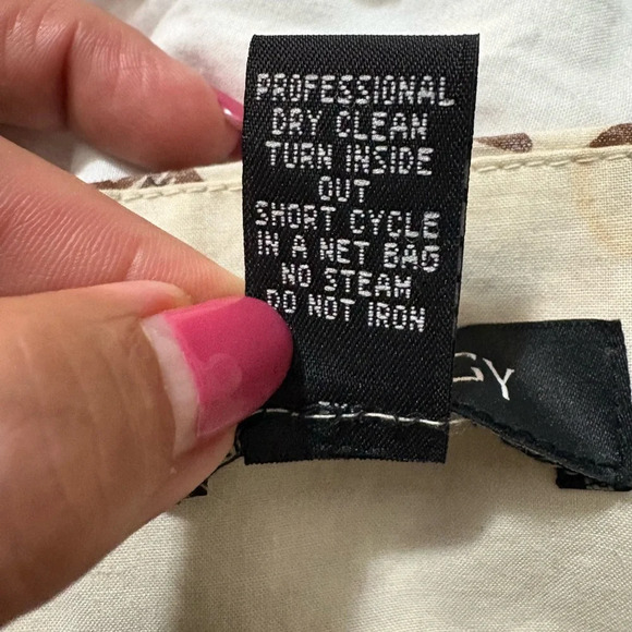 100% Silk Sunburst Sleeveless Dress. Sunburst Design with Embellishments. - Picture 11 of 16